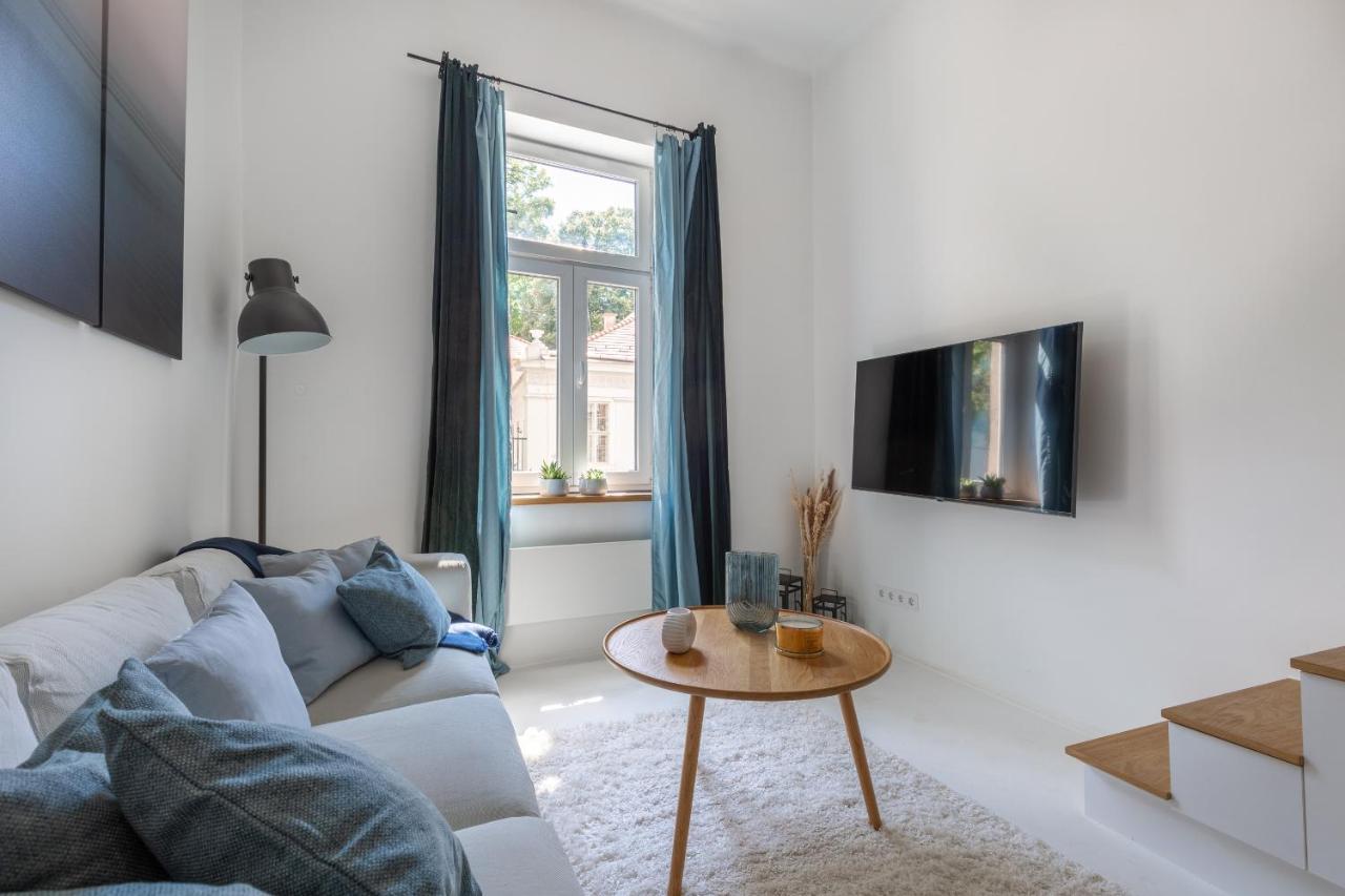 Black And White Apartment Budapest Exterior foto